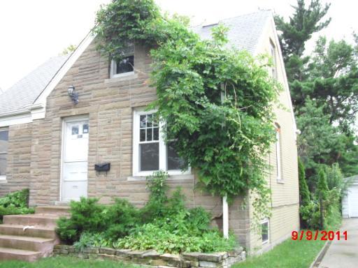 8051 45th Pl., Lyons, IL 60534