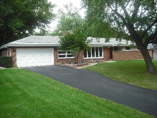 4151 Seeley Ave., Downers Grove, IL 60515