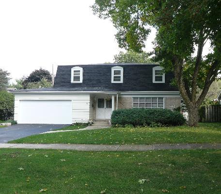 1120 Olympus Dr., Naperville, IL 60540