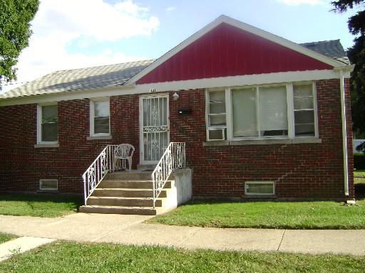 401 Geneva Ave., Bellwood, IL 60104