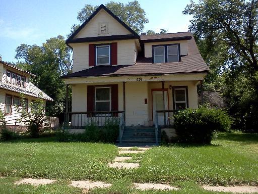 931 Woodlawn Ave., Rockford, IL 61103