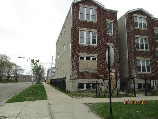 3905 W Van Buren St., Chicago, IL 60624