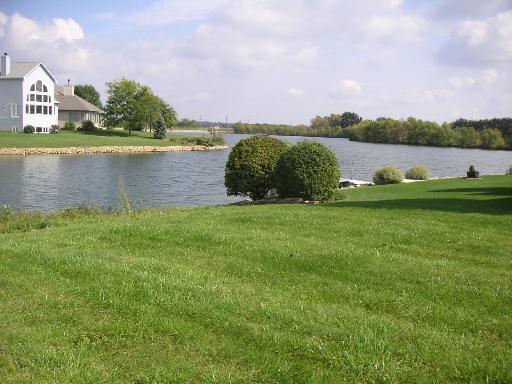12787 Lake Pointe, Winnebago, IL 61088