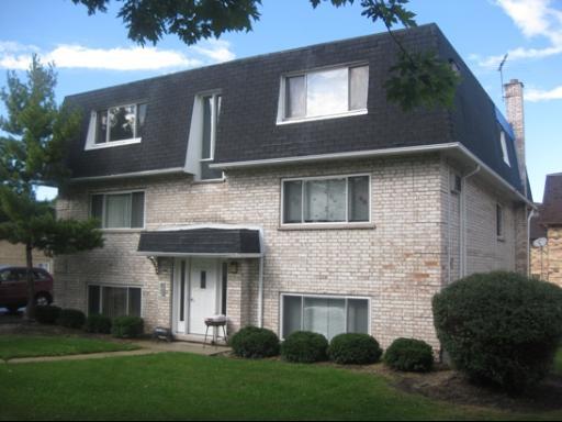 10012 Holly Ln. #2W, Des Plaines, IL 60016