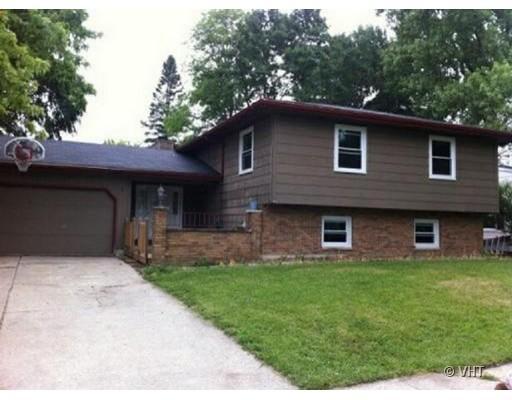 5 Moraine Ter., Dekalb, IL 60115