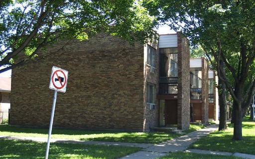 1730 W Rosehill Dr. #2B, Chicago, IL 60660