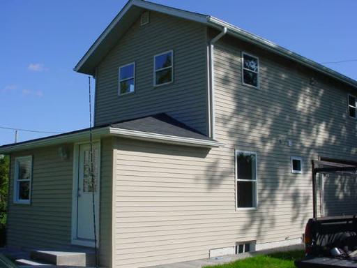 1423 Summit St., Aurora, IL 60505