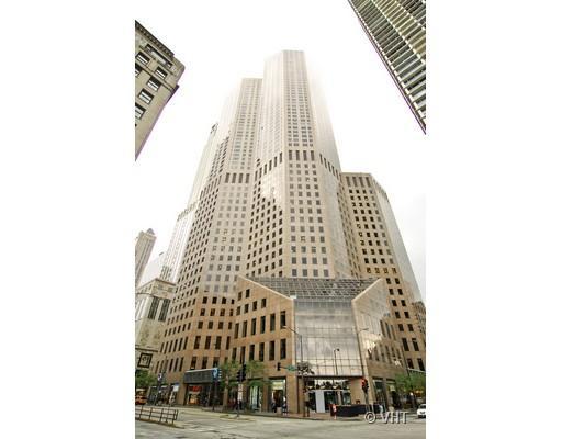 950 N Michigan Ave. #3304, Chicago, IL 60611