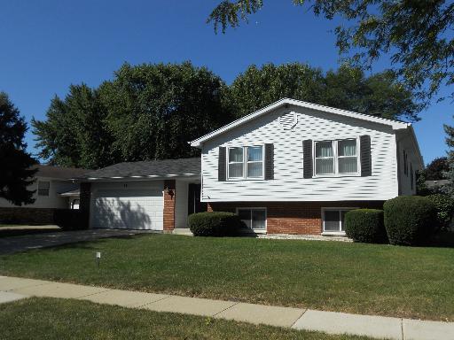 86 Lockman Cir., Elgin, IL 60123