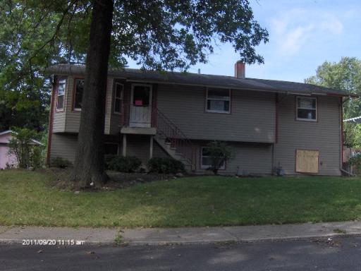 119 Toro Cir., Carpentersville, IL 60110