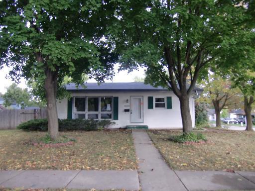 823 Gerry St., Woodstock, IL 60098