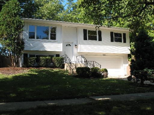 345 Lyons Dr., Bolingbrook, IL 60440
