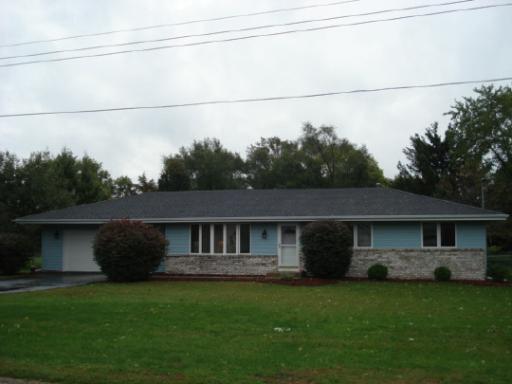 10441 Geneva Dr., Roscoe, IL 61073