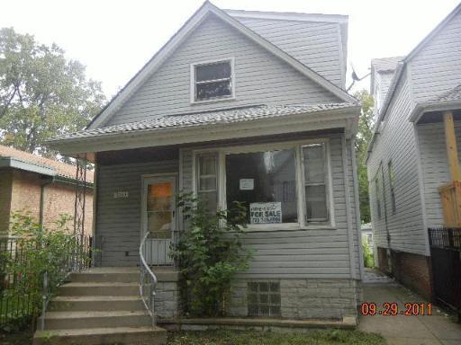 8243 S Marquette Ave., Chicago, IL 60617