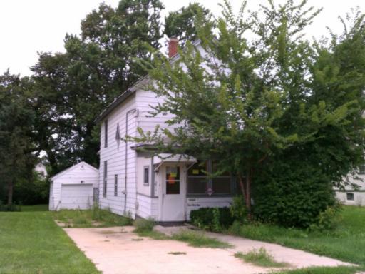 454 Locust St., Elgin, IL 60123