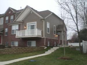 1014 Bradford Ln. #4, Naperville, IL 60563