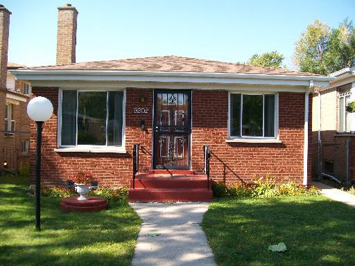 9202 S Parnell Ave., Chicago, IL 60620