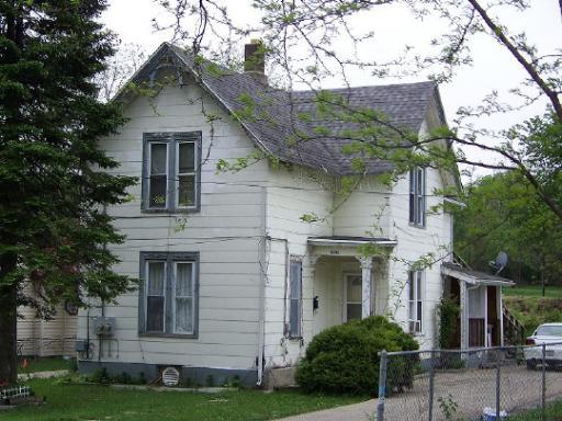 1321 West St., Rockford, IL 61103