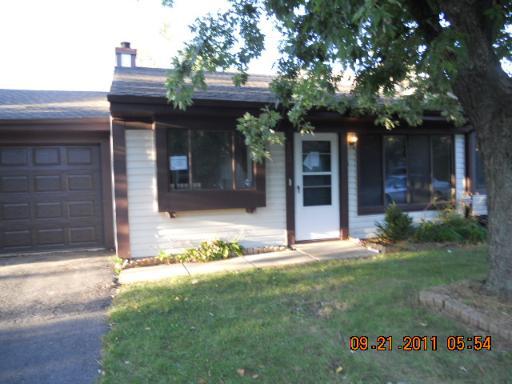 203 W Birchwood Dr. #5, Romeoville, IL 60446