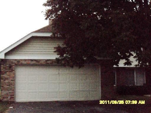 1433 Andover Dr., Aurora, IL 60504