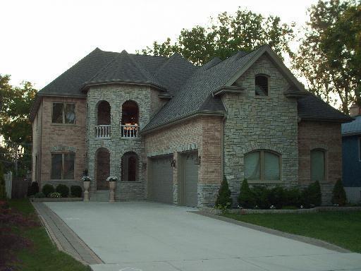 1434 Wedgewood Ave., Des Plaines, IL 60018