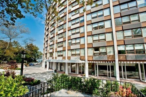 1630 Sheridan Rd. #5G, Wilmette, IL 60091