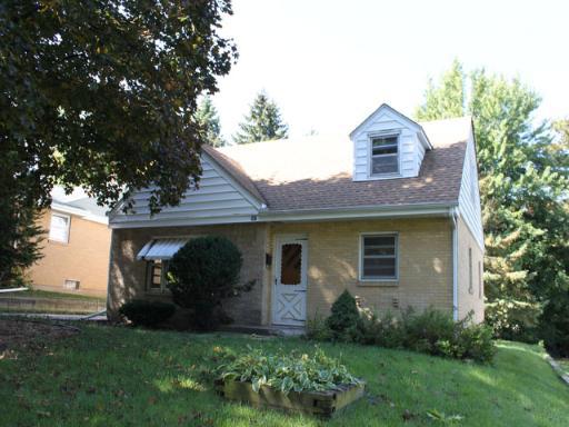 307 Fairview Ave., Rockford, IL 61108