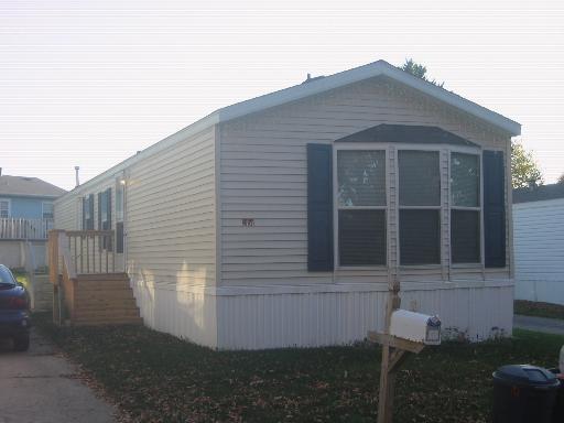 2464 Laurel Ln., Sycamore, IL 60178
