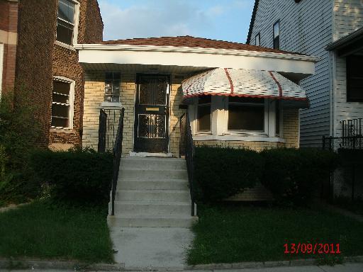 8007 S Houston Ave., Chicago, IL 60617