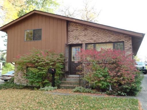 212 Short St., Lemont, IL 60439