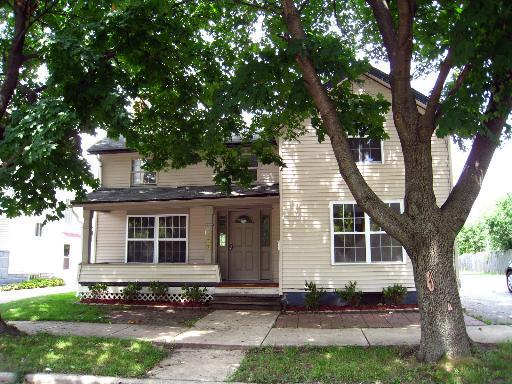 588 2nd Ave., Aurora, IL 60505