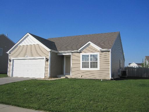 2227 Crescent St., Bourbonnais, IL 60914
