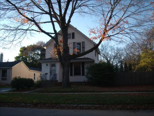 317 W Madison St., Belvidere, IL 61008
