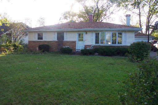 870 Birchwood Rd., Aurora, IL 60505
