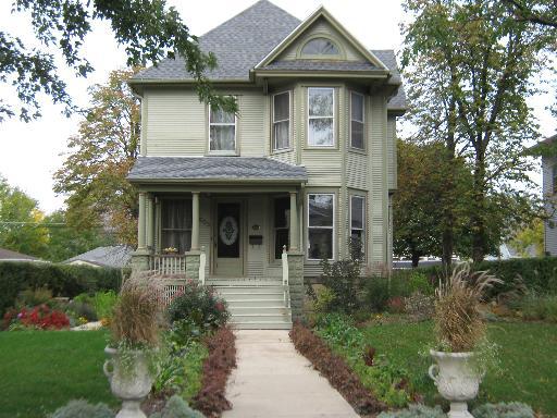603 Campbell St., Joliet, IL 60435