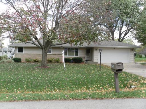 2714 Woodside Dr., Rockford, IL 61109