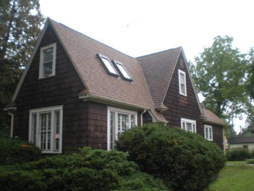 625 Oak St., Elgin, IL 60123