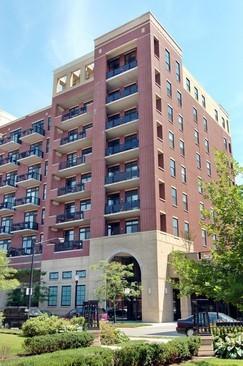 811 W 15th Pl. #905, Chicago, IL 60608