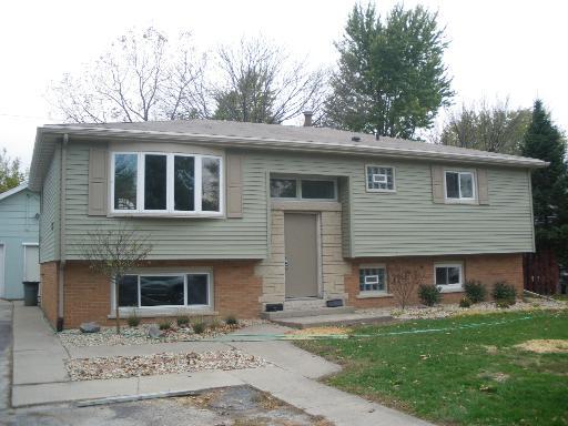 28 N West Ave., Bourbonnais, IL 60914
