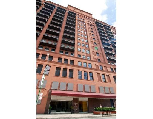 165 N Canal St. #1105, Chicago, IL 60606