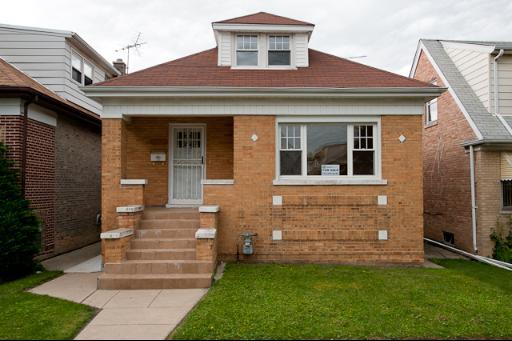 5926 W Waveland Ave., Chicago, IL 60634