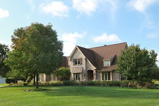 10N622 Williamsburg Dr., Elgin, IL 60124