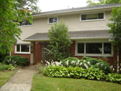 5417 Country Club Dr., La Grange, IL 60525