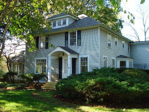 112 Old Barrington Rd., North Barrington, IL 60010