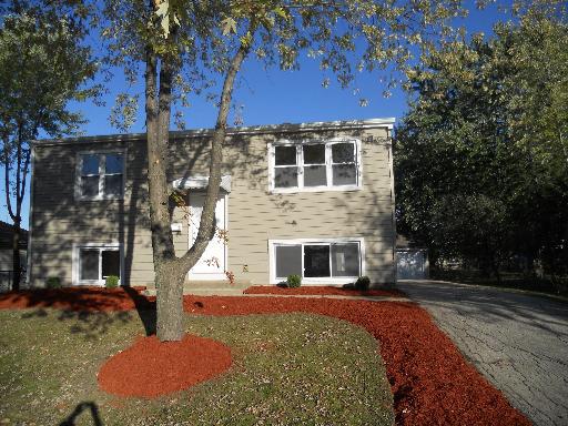 17687 Hillcrest Dr., Country Club Hills, IL 60478