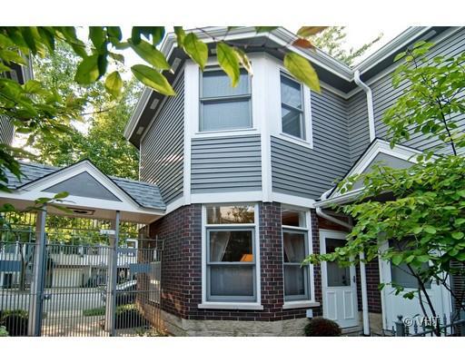 3335 N Racine St. #A, Chicago, IL 60657