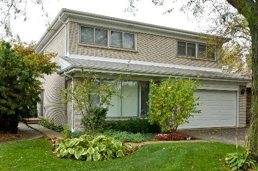 5238 W Fargo Ave., Skokie, IL 60077