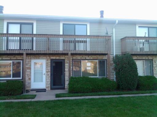 17350 W Maple Ln., Gurnee, IL 60031