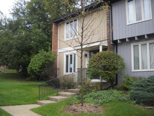 36 Pioneer Park Pl., Elgin, IL 60123