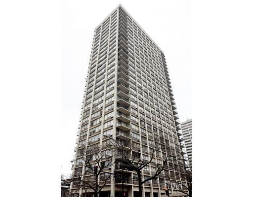 88 W Schiller St. #1404, Chicago, IL 60610